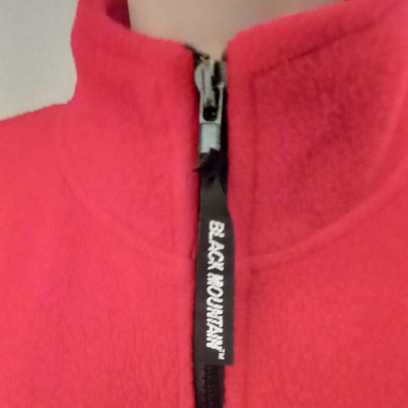 Black Mountain Outdoor Red Fleece Vest - Picture 1 of 5